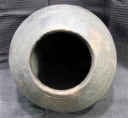 LOT 2 EARTHENWARE ROUNDED BOTTOM POTS - ONE POT EIGHT INCHES TALL WITH DIAGONO G